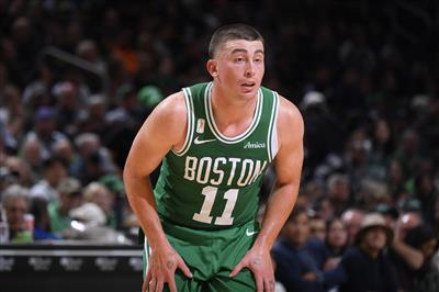 控球感冰凉！普理查德10中2仅得8分5抢篮板