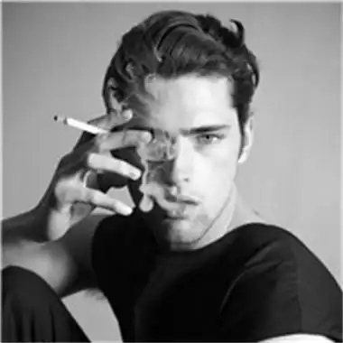 6686体育铜牌作者Ian